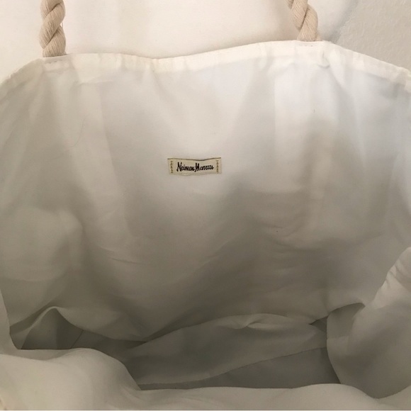 Neiman Marcus Beautiful Bag - Picture 2 of 3